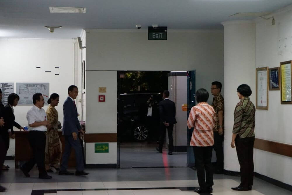 jokowi risma
