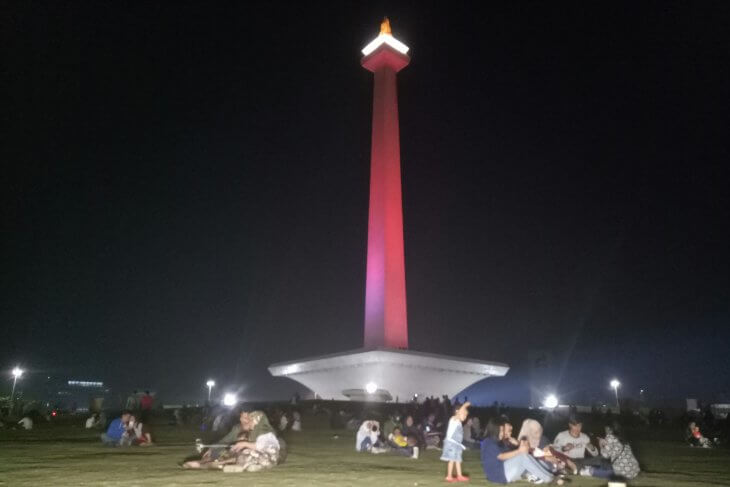 monas