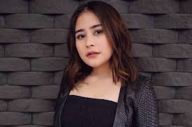 prilly latuconsina