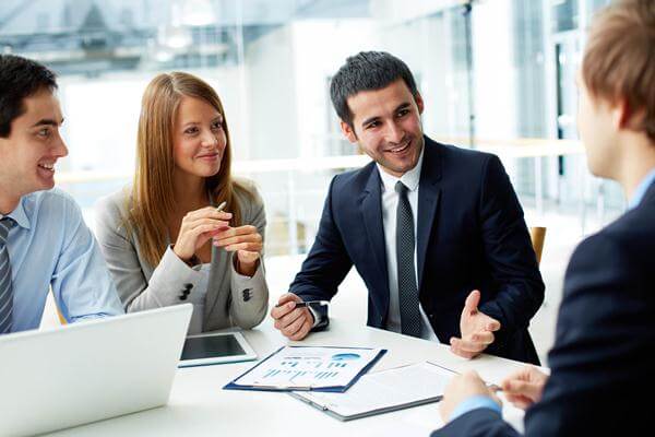 rapat-di-kantor-cambr