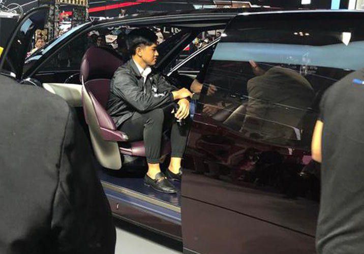 Begini-Reaksi-Kaesang-Pangarep-Saat-Bertemu-Toyota-Supra-doc.toyota-supra-ivoox.id_