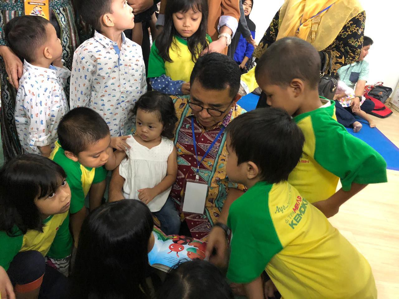 Buka-Gernas-Baku-Dirjen-PAUD-dan-Dikmas-Kalau-Ingin-Membahagiakan-Anak-Bacakan-Saja-Buku-doc.bacakan-buku-ivoox.id_