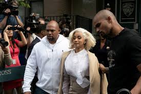 Cardi B ke pengadilan
