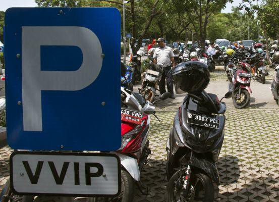 Dishub-DKI-Pengunjung-Lebaran-Betawi-Taat-Parkir-di-IRTI-doc.dishub-dki-ivoox.id_