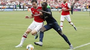 Ferland Mendy (kanan)