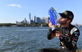 Jean-Eric Vergne1