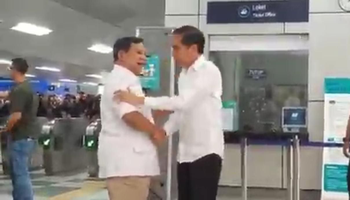 Jokowi-Prabowo-Bersepakat-tidak-Ada-Lagi-01-tidak-Ada-Lagi-namanya-02-tidak-Ada-Lagi-Cebong-Kampret-doc.bersepakat-ivoox.id_