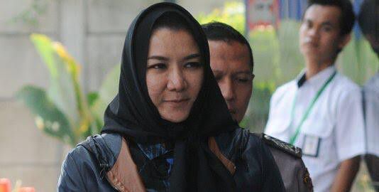 KPK-Sita-Rp-70-Miliar-dan-Lacak-Aset-Mantan-Bupati-Kukar-Rita-Widyasari-doc.70-miliar-ivoox.id_