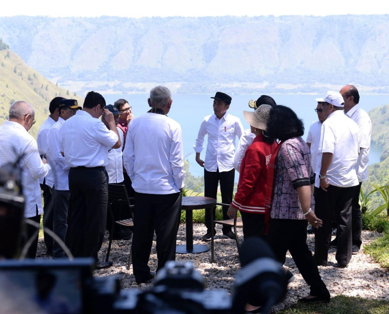 Presiden-Ingin-Kawasan-The-Kaldera-Secepatnya-Dikembangkan-doc.Jokowi-ivoox.id_