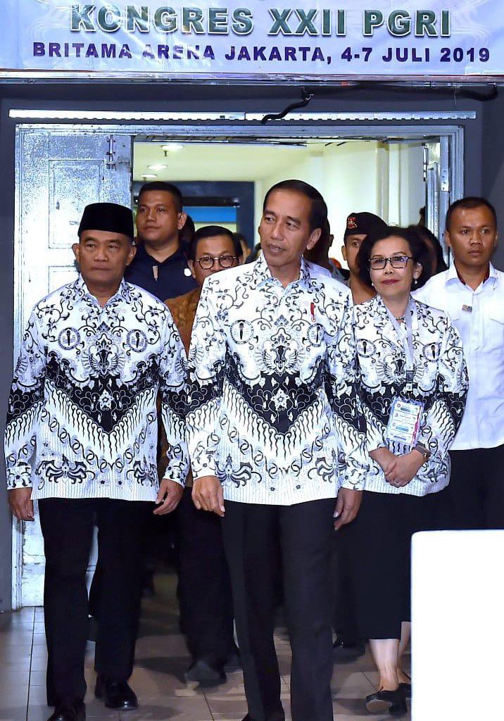 Presiden-Jokowi-Guru-Harus-Jadi-Agen-Transformasi-Penguatan-SDM-Kita-doc.agen-transformasi-ivoox.id_