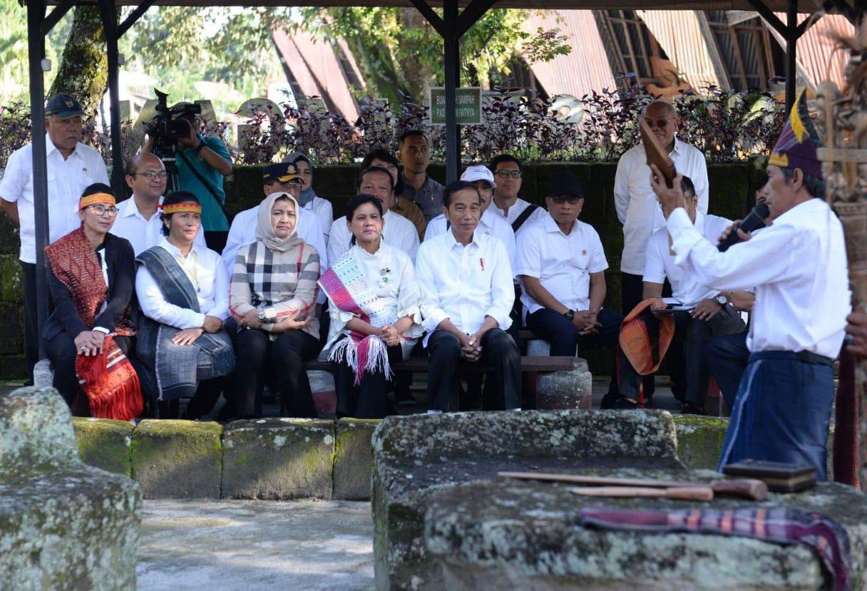 Presiden-Jokowi-Tinjau-Pengembangan-Destinasi-Wisata-dan-Infrastruktur-Pendukung-doc.destinasi-wisata-ivoox.id_