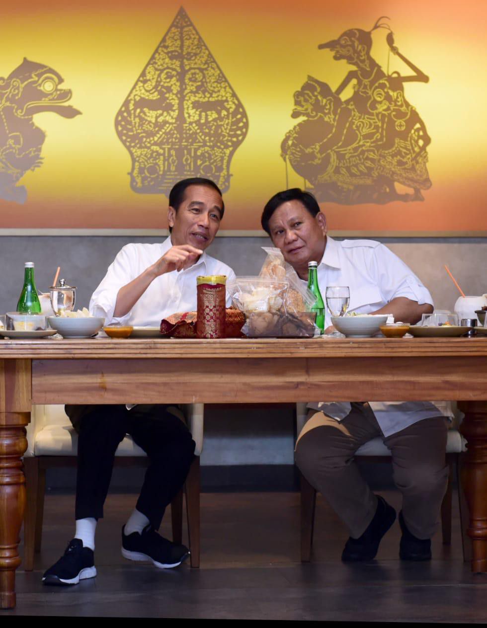 Waketum-Gerindra-Arief-Poyuono-Pesta-Demokrasi-Tutup-Buku-Everybody-Happy-doc.WakentumGerinda-ivoox.id_