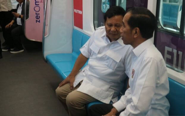 jokowi-dan-prabowo-naik-mrt-bareng-ke-senayan-7m3u1TnDIk