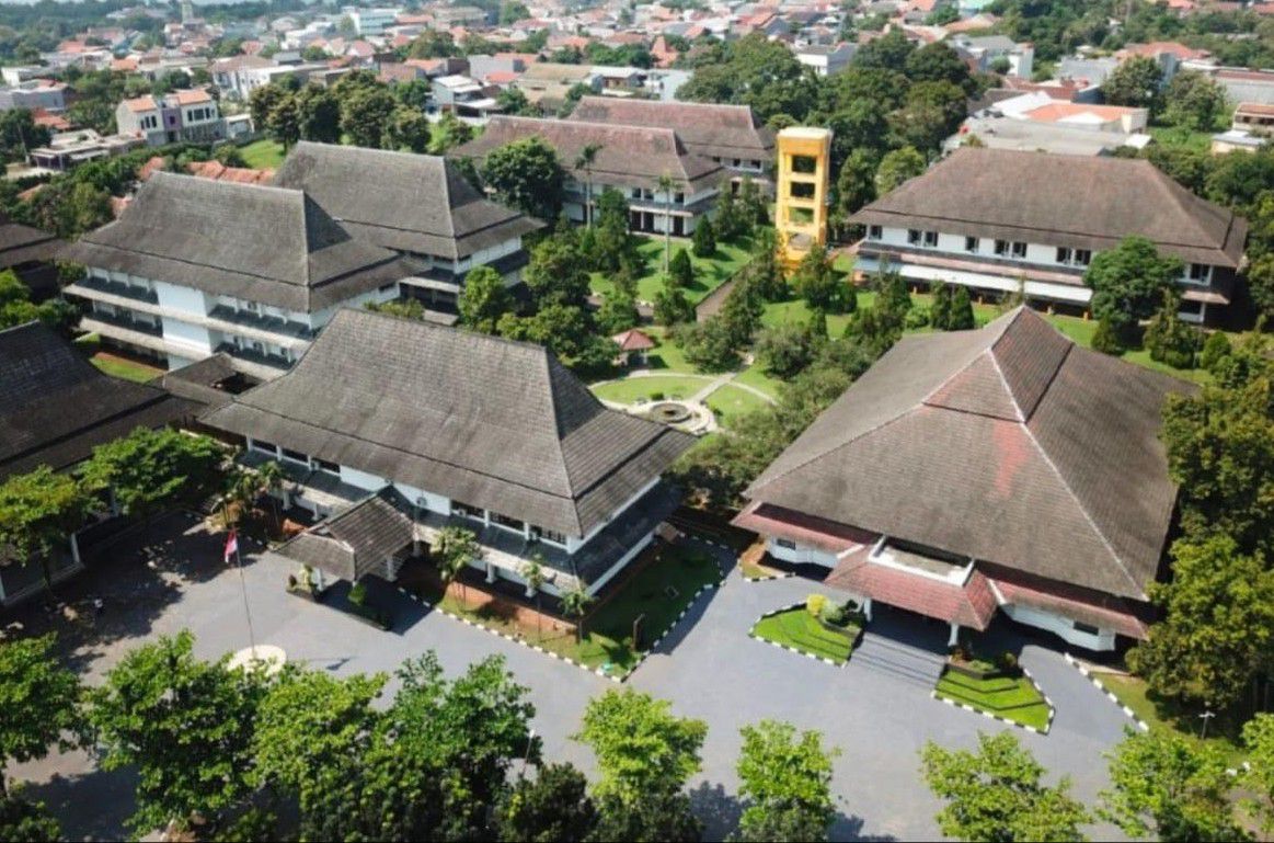 165-Orang-Dinyatakan-Lulus-Sebagai-Calon-MahasiswaMahasiswi-Baru-Politeknik-Pekerjaan-Umum-doc.165-mahasiswa-baru-politeknik-ivoox.id_