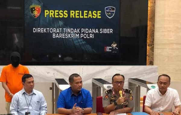 Bareskrim-Tangkap-Tersangka-Penjual-Data-Nasabah-dan-Data-Kependudukan-doc.bareskrim-ivoox.id_