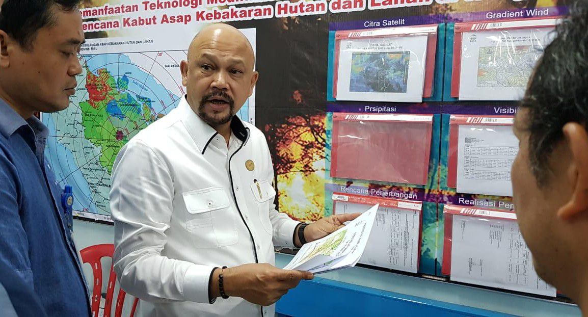 Kunjungi-Posko-Hujan-Buatan-Kepala-BPPT-Pantau-Karhutla-Riau-doc.kunjungi-posko-hujan-ivoox.id_
