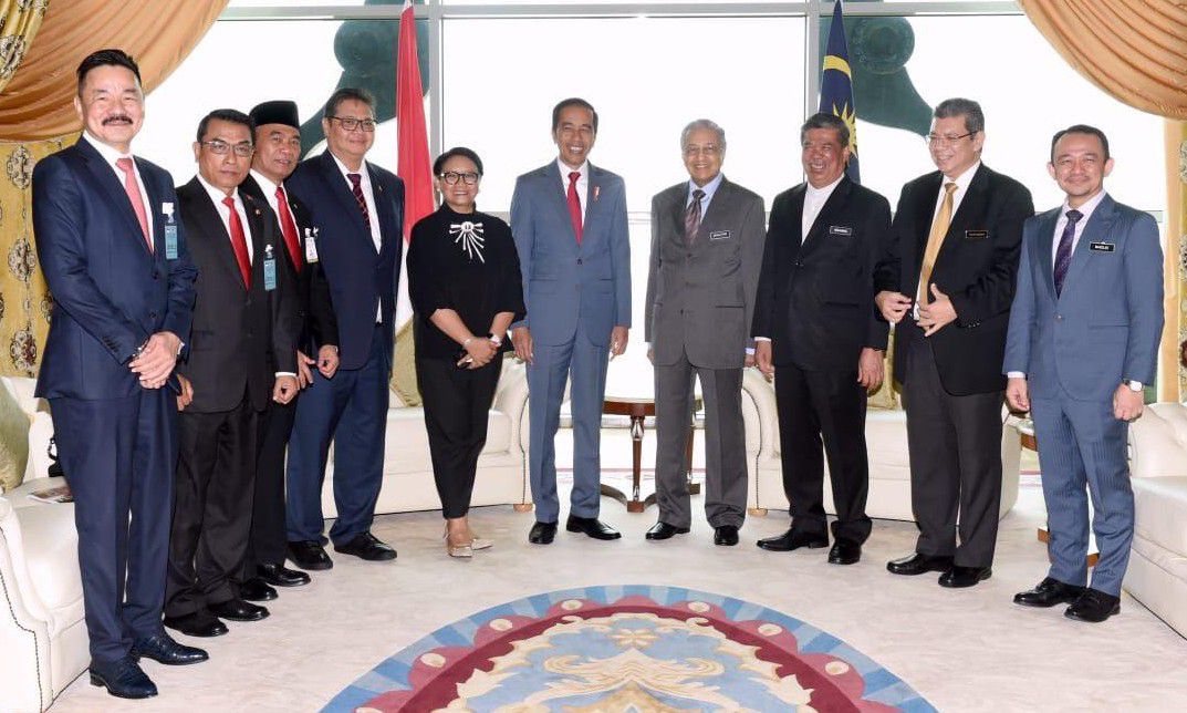Pertemuan-Bilateral-dengan-PM-Mahathir-Presiden-Jokowi-Nego-Tambah-Sekolah-Bagi-Anak-TKI-doc.bilateral-ivoox.id_-1