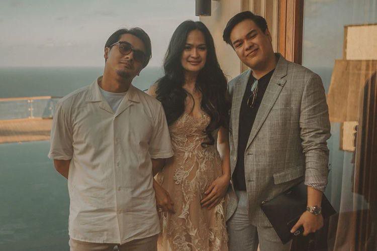 Ricky-Harun-Alhamdulillah-Mama-Saya-Sudah-Menikah-Lagi-doc.RickyHarun-ivoox.id_