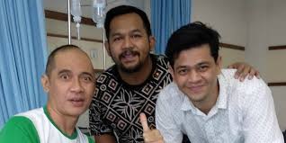 agung hercules (kiri)