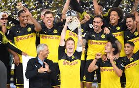 borussia dortmund juara