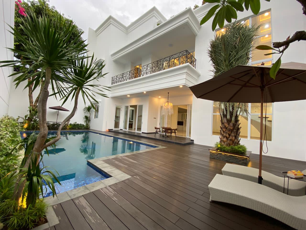 For Sale Luxury House in Pondok Indah For Sale Luxury House in Pondok Indah