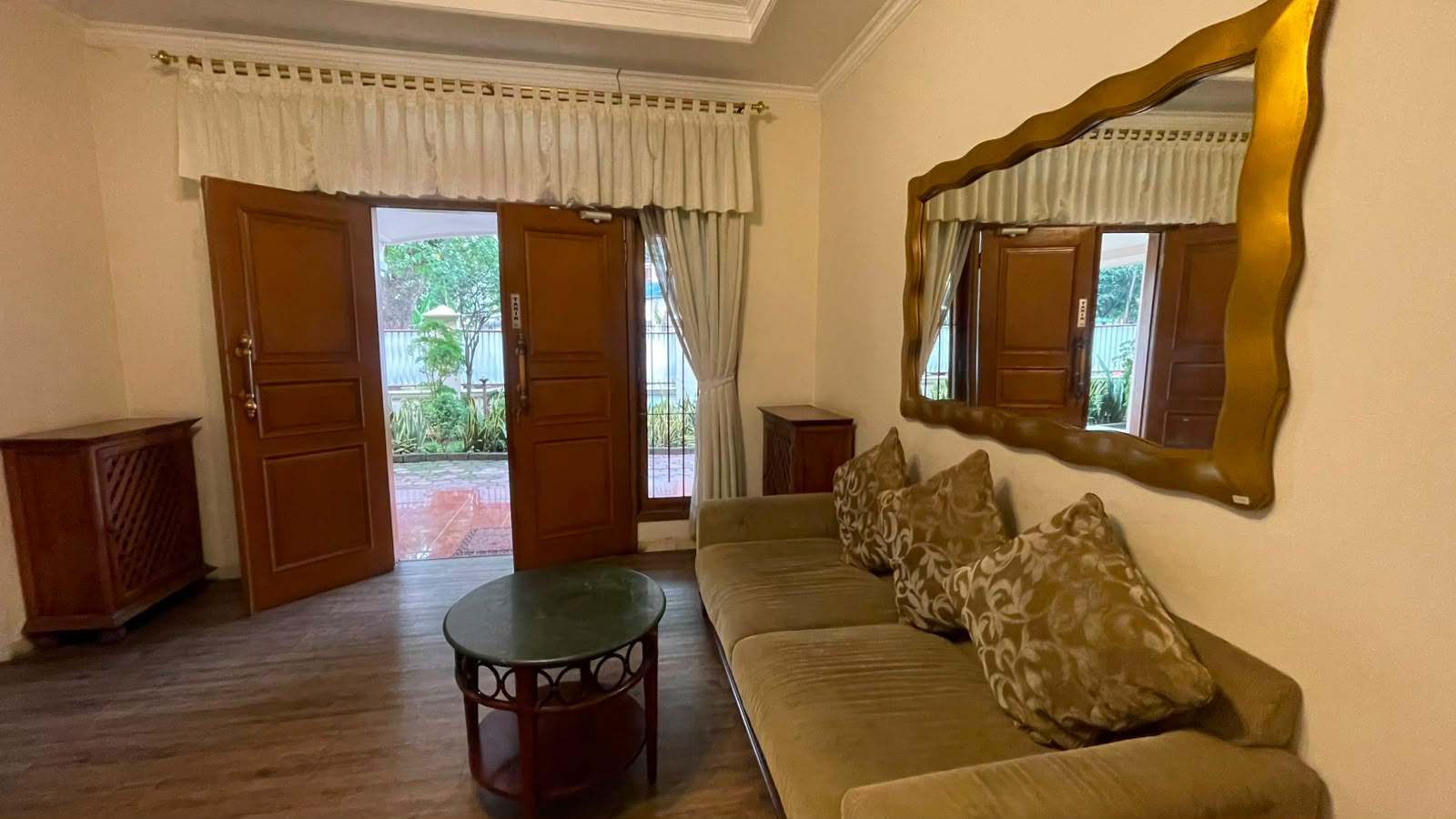 Dijual Rumah Siap Huni Strategis Hang Lekir Kebayoran Baru Dijual Rumah Siap Huni Strategis Hang Lekir Kebayoran Baru
