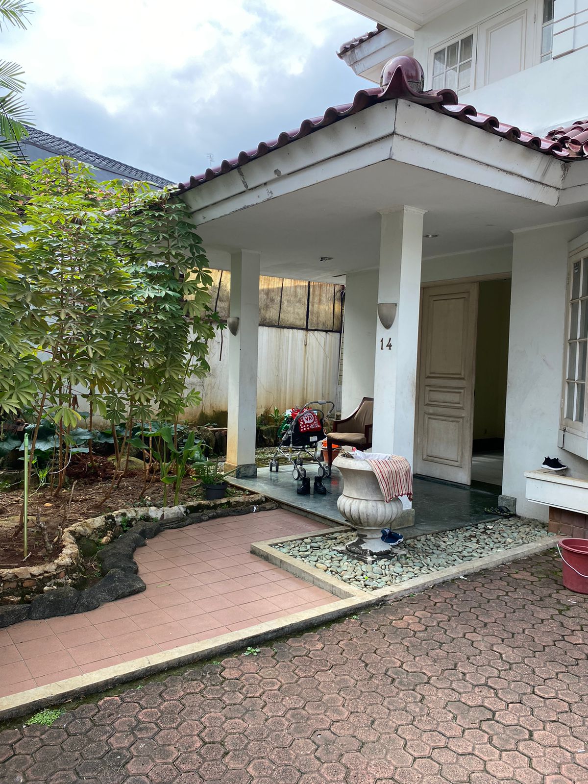 Dijual Rumah Layak Huni di Kebayoran Baru, Jakarta Selatan Dijual Rumah Layak Huni di Kebayoran Baru, Jakarta Selatan
