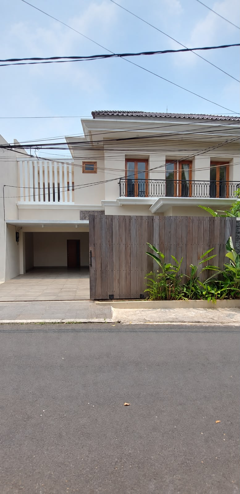 DISEWAKAN RUMAH PREMIUM DI CIPETE DISEWAKAN RUMAH PREMIUM DI CIPETE