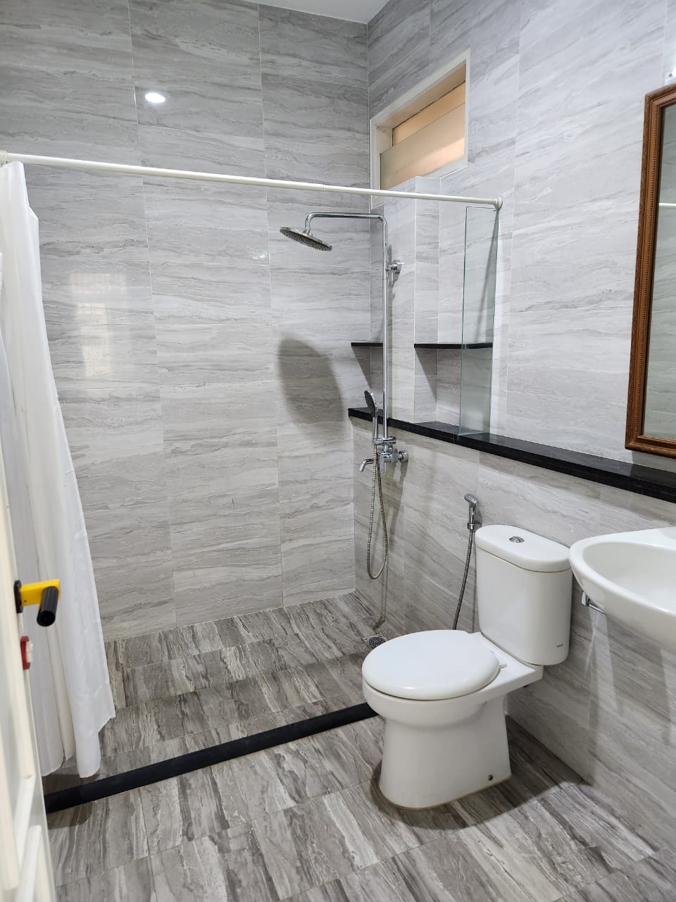 Kamar Mandi Kamar Mandi