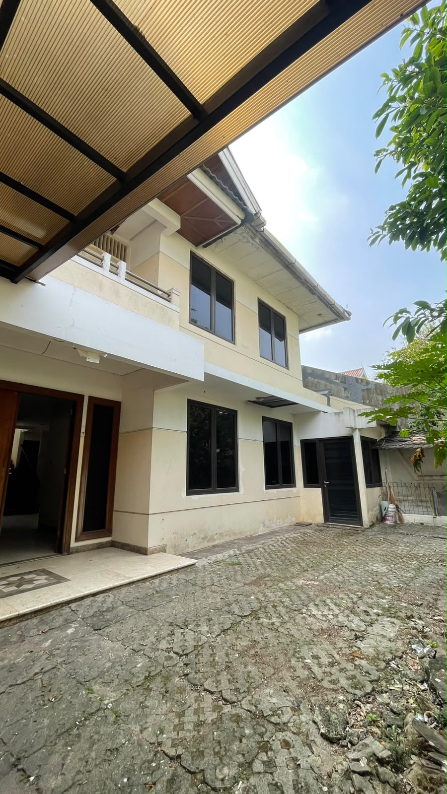 Dijual Rumah Hitung Tanah Mega Kuningan Jakarta Selatan Dijual Rumah Hitung Tanah Mega Kuningan Jakarta Selatan