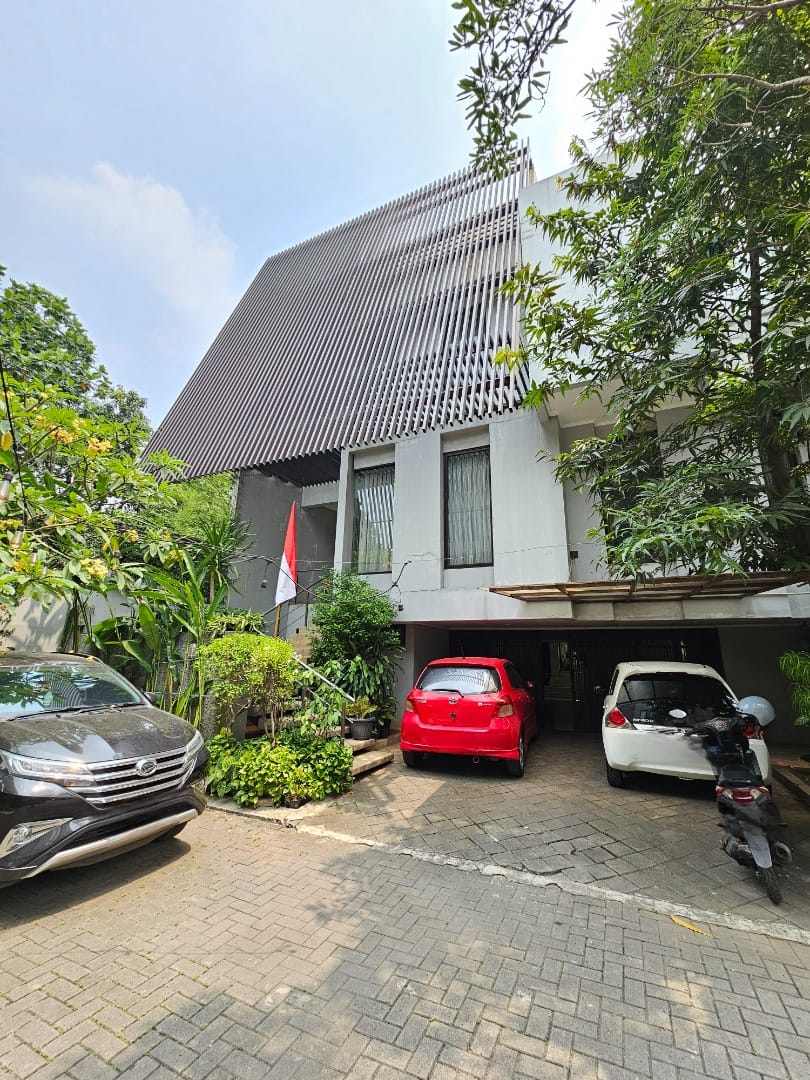 Dijual Rumah di Kemang Private Residence Dijual Rumah di Kemang Private Residence