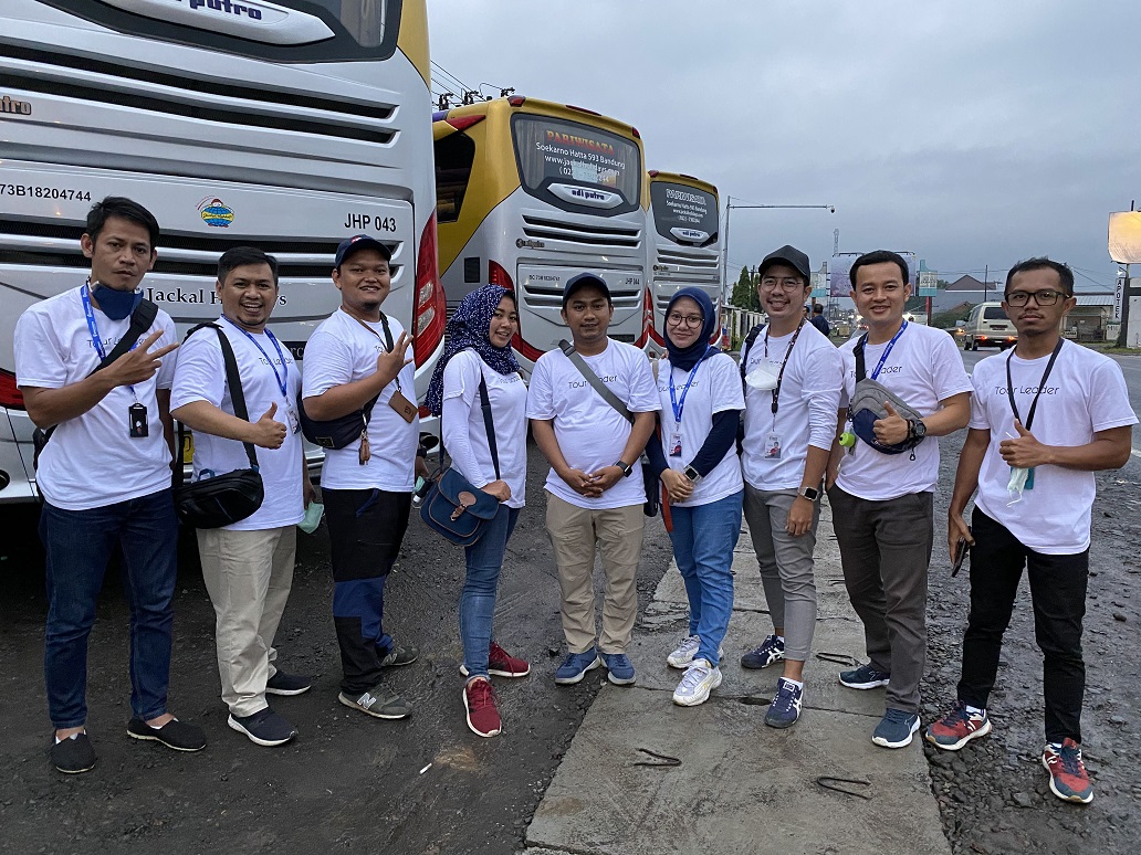 Galeri Ten's Holiday