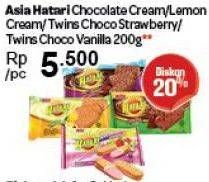 Promo Harga ASIA HATARI Cream Biscuits Chocolate, Lemon 200 gr - Carrefour