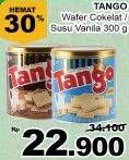 Promo Harga TANGO Wafer Chocolate, Vanilla Milk 300 gr - Giant