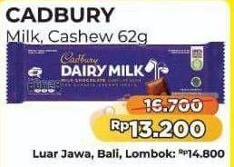 Promo Harga Cadbury Dairy Milk Cashew Nut, Original 62 gr - Alfamart