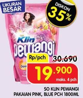 Promo Harga So Klin Pewangi Romantic Pink, Comfort Blue 1800 ml - Superindo