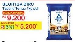 Promo Harga Bogasari Tepung Terigu Segitiga Biru 1 kg - Indomaret