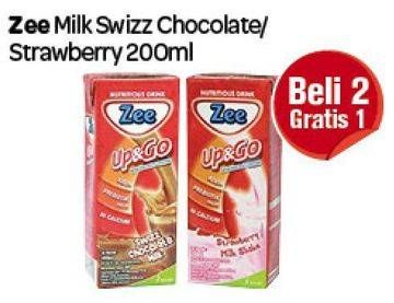 Promo Harga ZEE Up & Go UHT Swizz Chocolate, Strawberry 200 ml - Carrefour