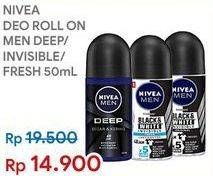 Promo Harga NIVEA MEN Deo Roll On Deep, Black White Invisible Fresh 50 ml - Indomaret