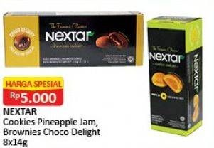 Promo Harga NABATI Nextar Cookies Brownies Choco Delight, Nastar Pineapple Jam per 8 pcs 14 gr - Alfamart