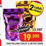 Promo Harga Oishi Pillows Coklat, Ubi 110 gr - Superindo
