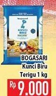 Promo Harga Bogasari Tepung Terigu Kunci Biru 1 kg - Hypermart