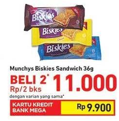 Promo Harga BISKIES Sandwich Biscuit per 2 pouch 36 gr - Carrefour