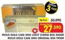 Promo Harga Gold Cake Mini Light Cheese 200g / Mini Original 190g  - Superindo