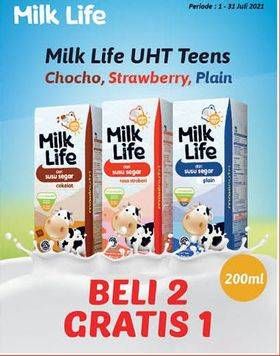 Promo Harga MILK LIFE Fresh Milk Plain, Strawberry 200 ml - Alfamidi