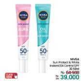 Promo Harga Nivea Sun Face Serum Protect & White SPF 50+ Oil Control, Instant Aura 30 ml - LotteMart