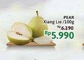 Promo Harga Pear Xiang Lie per 100 gr - Alfamidi