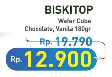 Promo Harga Biskitop Wafer Cube Chocolate, Vanilla Milk 180 gr - Hypermart