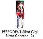Promo Harga PEPSODENT Sikat Gigi Silver Charcoal 2 pcs - Alfamart