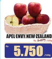 Promo Harga Apel Envy NZ per 100 gr - Hari Hari